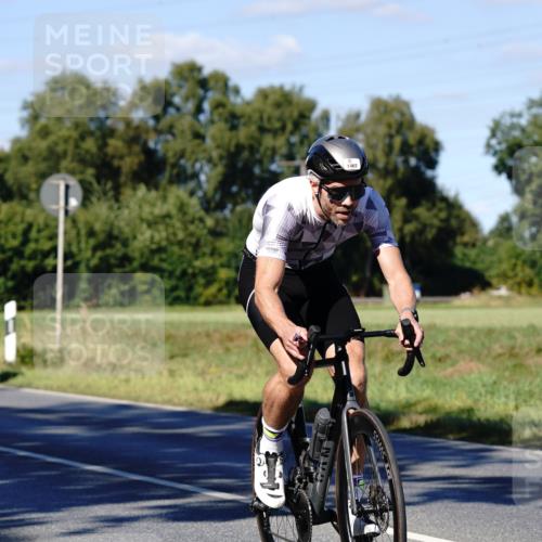 07.09.2025 - 19. Norderstedt Triathlon Michael Burmester http://msf.ph/oto/8841396 07.09.2025 15:25:50 Radfahren 406, 461, 893, 1407, 1510 meine-sportfotos.de
