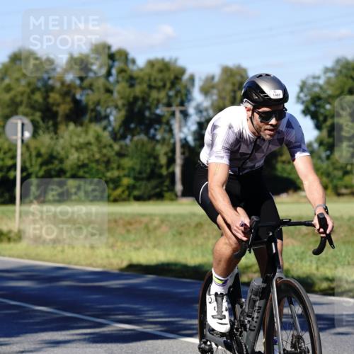 07.09.2025 - 19. Norderstedt Triathlon Michael Burmester http://msf.ph/oto/8841397 07.09.2025 15:25:50 Radfahren 406, 461, 893, 1407, 1510 meine-sportfotos.de