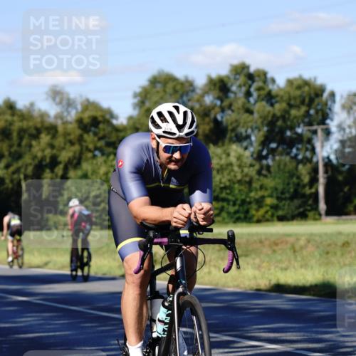 07.09.2025 - 19. Norderstedt Triathlon Michael Burmester http://msf.ph/oto/8841419 07.09.2025 15:26:10 Radfahren 1454, 1476 meine-sportfotos.de