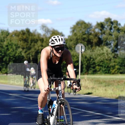 07.09.2025 - 19. Norderstedt Triathlon Michael Burmester http://msf.ph/oto/8841428 07.09.2025 15:26:15 Radfahren 918, 1454, 1529 meine-sportfotos.de
