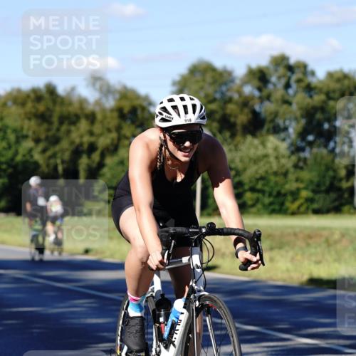 07.09.2025 - 19. Norderstedt Triathlon Michael Burmester http://msf.ph/oto/8841430 07.09.2025 15:26:15 Radfahren 918, 1454, 1529 meine-sportfotos.de