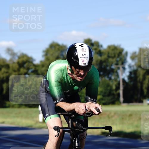 07.09.2025 - 19. Norderstedt Triathlon Michael Burmester http://msf.ph/oto/8841449 07.09.2025 15:26:41 Radfahren 1488 meine-sportfotos.de