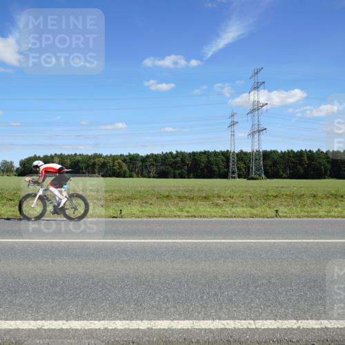 07.09.2025 - 19. Norderstedt Triathlon Michael Burmester http://msf.ph/oto/8841475 07.09.2025 14:32:11 Radfahren 1501 meine-sportfotos.de