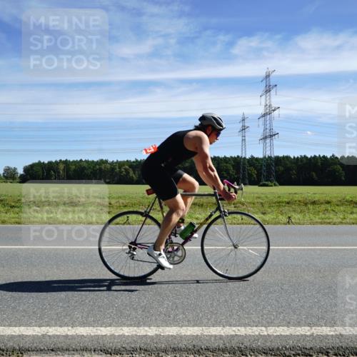 07.09.2025 - 19. Norderstedt Triathlon Michael Burmester http://msf.ph/oto/8841479 07.09.2025 12:25:09 Radfahren 1373 meine-sportfotos.de