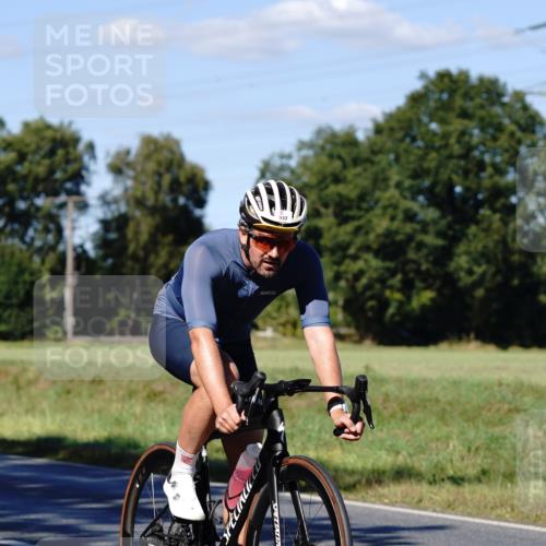 07.09.2025 - 19. Norderstedt Triathlon Michael Burmester http://msf.ph/oto/8841493 07.09.2025 15:27:41 Radfahren 947, 1430 meine-sportfotos.de