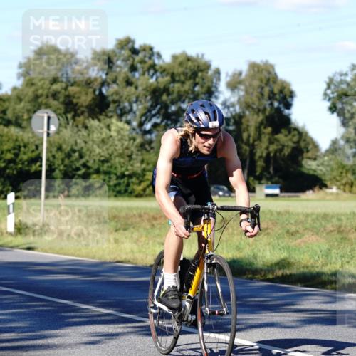 07.09.2025 - 19. Norderstedt Triathlon Michael Burmester http://msf.ph/oto/8841500 07.09.2025 15:27:49 Radfahren 409, 882, 924, 1422, 1547 meine-sportfotos.de
