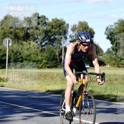 07.09.2025 - 19. Norderstedt Triathlon Michael Burmester http://msf.ph/oto/8841502 07.09.2025 15:27:49 Radfahren 409, 882, 924, 1422, 1547 meine-sportfotos.de