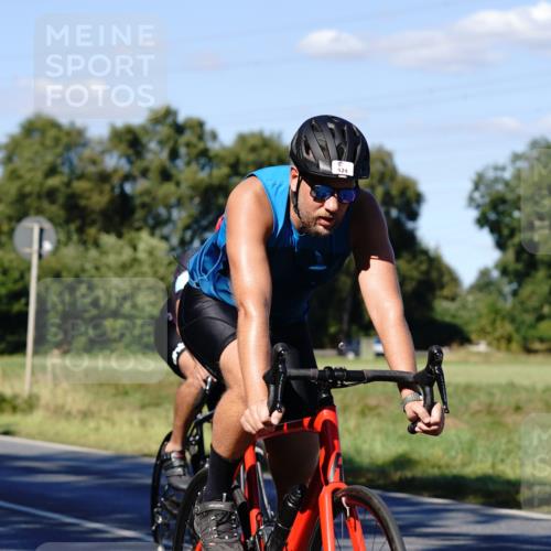 07.09.2025 - 19. Norderstedt Triathlon Michael Burmester http://msf.ph/oto/8841506 07.09.2025 15:27:51 Radfahren 409, 882, 885, 924, 1422, 1547 meine-sportfotos.de