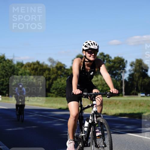 07.09.2025 - 19. Norderstedt Triathlon Michael Burmester http://msf.ph/oto/8841523 07.09.2025 15:29:10 Radfahren 429, 448, 1474 meine-sportfotos.de