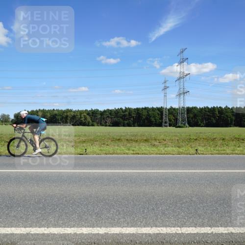 07.09.2025 - 19. Norderstedt Triathlon Michael Burmester http://msf.ph/oto/8841541 07.09.2025 14:32:33 Radfahren 980 meine-sportfotos.de