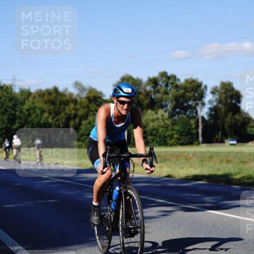 07.09.2025 - 19. Norderstedt Triathlon Michael Burmester http://msf.ph/oto/8841542 07.09.2025 15:29:28 Radfahren 1423 meine-sportfotos.de