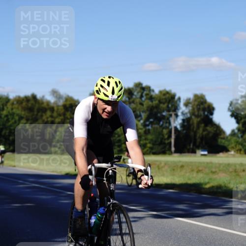 07.09.2025 - 19. Norderstedt Triathlon Michael Burmester http://msf.ph/oto/8841547 07.09.2025 15:29:43 Radfahren 432, 942 meine-sportfotos.de