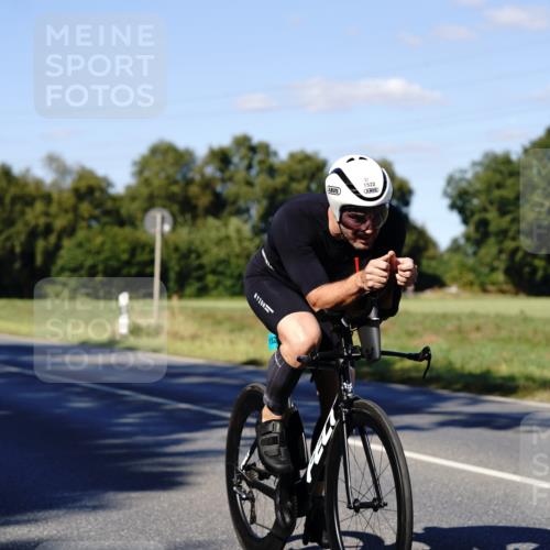 07.09.2025 - 19. Norderstedt Triathlon Michael Burmester http://msf.ph/oto/8841559 07.09.2025 15:30:05 Radfahren 1522 meine-sportfotos.de