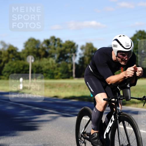 07.09.2025 - 19. Norderstedt Triathlon Michael Burmester http://msf.ph/oto/8841561 07.09.2025 15:30:05 Radfahren 1522 meine-sportfotos.de