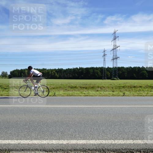 07.09.2025 - 19. Norderstedt Triathlon Michael Burmester http://msf.ph/oto/8841564 07.09.2025 12:25:40 Radfahren 850 meine-sportfotos.de