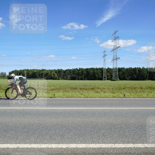 07.09.2025 - 19. Norderstedt Triathlon Michael Burmester http://msf.ph/oto/8841574 07.09.2025 14:32:47 Radfahren 382, 999 meine-sportfotos.de