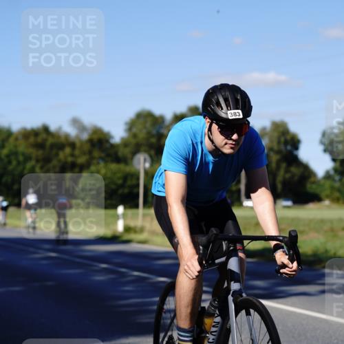07.09.2025 - 19. Norderstedt Triathlon Michael Burmester http://msf.ph/oto/8841601 07.09.2025 15:30:42 Radfahren 383, 455 meine-sportfotos.de