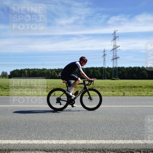 07.09.2025 - 19. Norderstedt Triathlon Michael Burmester http://msf.ph/oto/8841608 07.09.2025 12:26:05 Radfahren 754, 762 meine-sportfotos.de