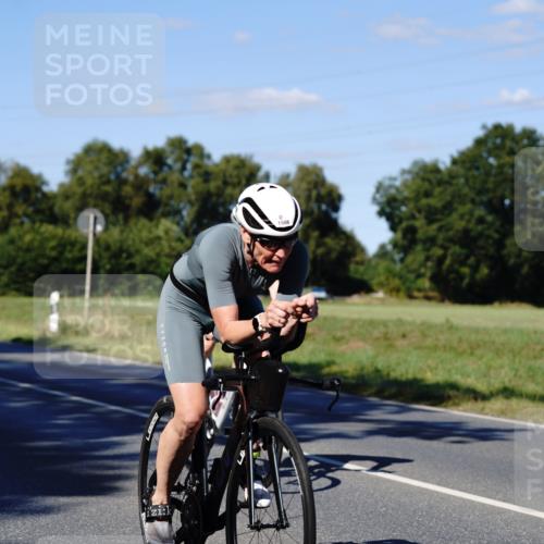 07.09.2025 - 19. Norderstedt Triathlon Michael Burmester http://msf.ph/oto/8841614 07.09.2025 15:30:50 Radfahren 416, 442, 956, 1508 meine-sportfotos.de