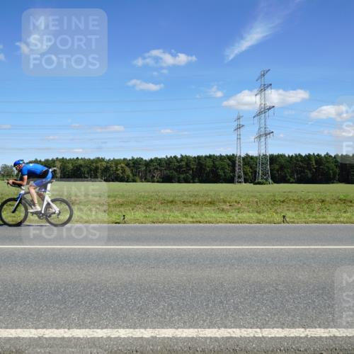 07.09.2025 - 19. Norderstedt Triathlon Michael Burmester http://msf.ph/oto/8841642 07.09.2025 14:33:04 Radfahren 880, 911 meine-sportfotos.de