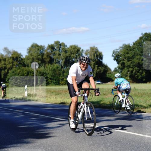 07.09.2025 - 19. Norderstedt Triathlon Michael Burmester http://msf.ph/oto/8841643 07.09.2025 15:31:24 Radfahren 955, 1470, 1528, 1534 meine-sportfotos.de