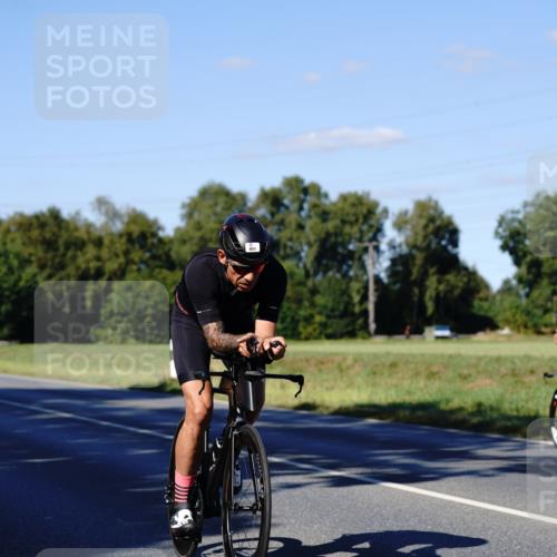 07.09.2025 - 19. Norderstedt Triathlon Michael Burmester http://msf.ph/oto/8841647 07.09.2025 15:31:33 Radfahren 937, 951, 1511 meine-sportfotos.de