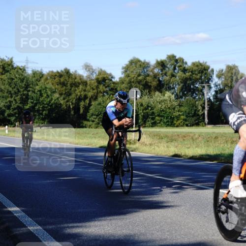 07.09.2025 - 19. Norderstedt Triathlon Michael Burmester http://msf.ph/oto/8841688 07.09.2025 15:32:03 Radfahren 902, 1427, 1460, 1479, 1523 meine-sportfotos.de