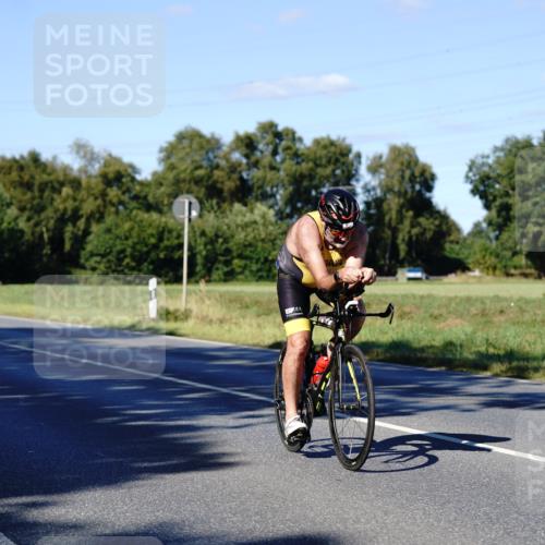 07.09.2025 - 19. Norderstedt Triathlon Michael Burmester http://msf.ph/oto/8841694 07.09.2025 15:32:04 Radfahren 902, 1427, 1460, 1479, 1523 meine-sportfotos.de