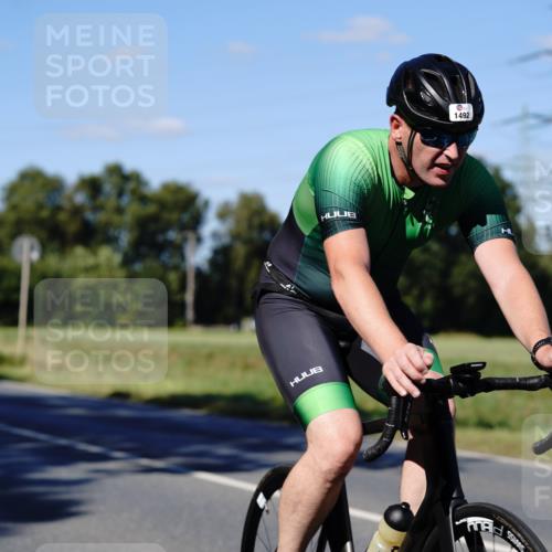 07.09.2025 - 19. Norderstedt Triathlon Michael Burmester http://msf.ph/oto/8841712 07.09.2025 15:32:26 Radfahren 401, 415, 459, 1492, 1495, 1541 meine-sportfotos.de