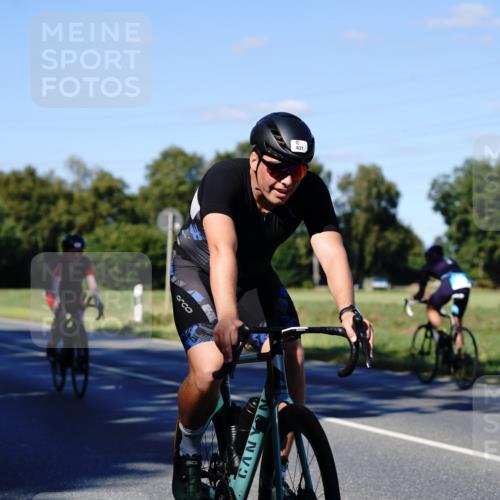 07.09.2025 - 19. Norderstedt Triathlon Michael Burmester http://msf.ph/oto/8841716 07.09.2025 15:32:27 Radfahren 401, 415, 459, 1492, 1495, 1541 meine-sportfotos.de