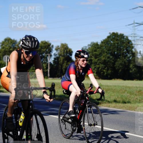 07.09.2025 - 19. Norderstedt Triathlon Michael Burmester http://msf.ph/oto/8841721 07.09.2025 15:32:28 Radfahren 401, 459, 1492, 1495, 1541 meine-sportfotos.de