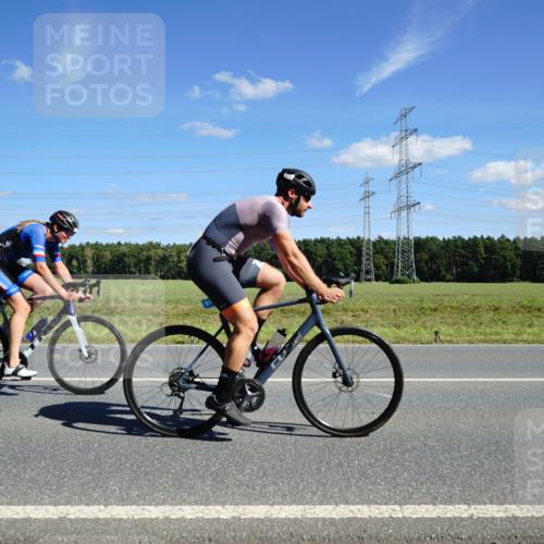 07.09.2025 - 19. Norderstedt Triathlon Michael Burmester http://msf.ph/oto/8841722 07.09.2025 14:33:27 Radfahren 438, 480, 872 meine-sportfotos.de