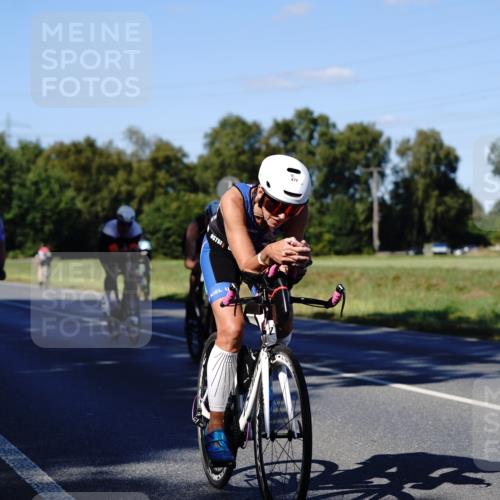 07.09.2025 - 19. Norderstedt Triathlon Michael Burmester http://msf.ph/oto/8841734 07.09.2025 15:32:42 Radfahren 477, 873, 936, 949, 1410 meine-sportfotos.de