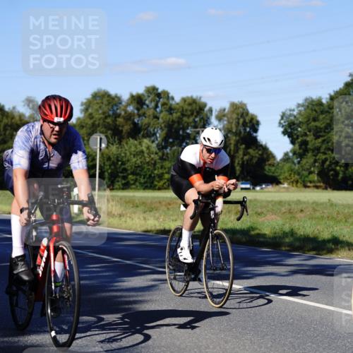 07.09.2025 - 19. Norderstedt Triathlon Michael Burmester http://msf.ph/oto/8841737 07.09.2025 15:32:43 Radfahren 477, 936, 949, 1410, 1504 meine-sportfotos.de