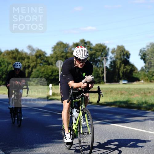 07.09.2025 - 19. Norderstedt Triathlon Michael Burmester http://msf.ph/oto/8841747 07.09.2025 15:32:50 Radfahren 866, 1475, 1530 meine-sportfotos.de