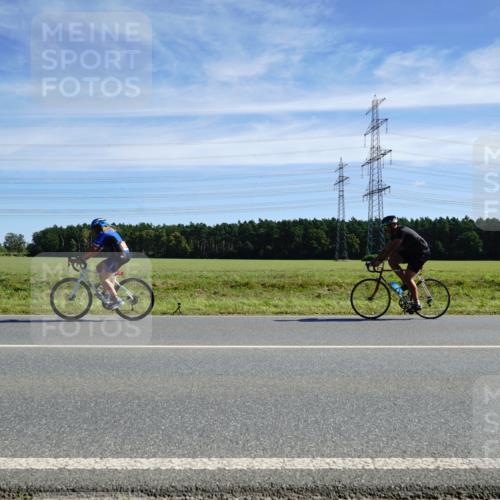 07.09.2025 - 19. Norderstedt Triathlon Michael Burmester http://msf.ph/oto/8841761 07.09.2025 12:26:53 Radfahren 194, 695, 1256 meine-sportfotos.de