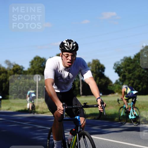 07.09.2025 - 19. Norderstedt Triathlon Michael Burmester http://msf.ph/oto/8841771 07.09.2025 15:33:15 Radfahren 473, 480, 1546 meine-sportfotos.de