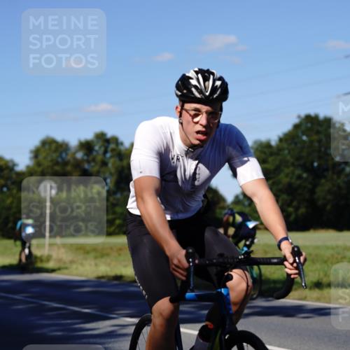 07.09.2025 - 19. Norderstedt Triathlon Michael Burmester http://msf.ph/oto/8841773 07.09.2025 15:33:15 Radfahren 473, 480, 1546 meine-sportfotos.de