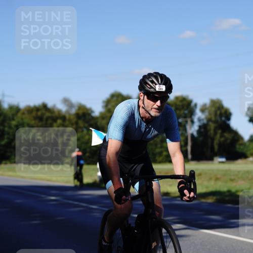 07.09.2025 - 19. Norderstedt Triathlon Michael Burmester http://msf.ph/oto/8841789 07.09.2025 15:33:39 Radfahren 883, 941, 946, 1480 meine-sportfotos.de