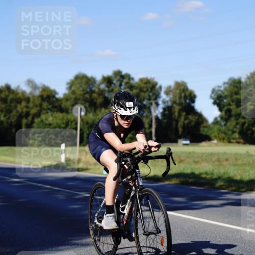07.09.2025 - 19. Norderstedt Triathlon Michael Burmester http://msf.ph/oto/8841792 07.09.2025 15:33:44 Radfahren 875, 912 meine-sportfotos.de