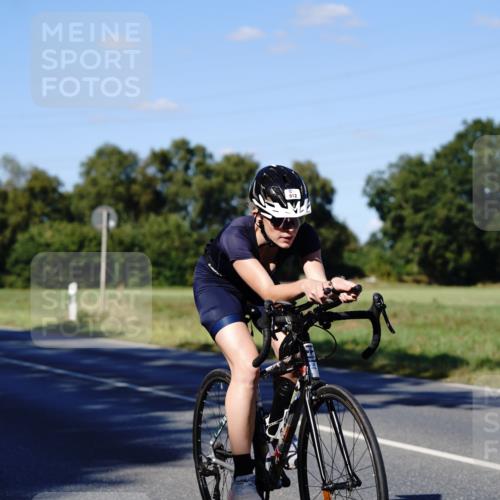 07.09.2025 - 19. Norderstedt Triathlon Michael Burmester http://msf.ph/oto/8841794 07.09.2025 15:33:44 Radfahren 875, 912 meine-sportfotos.de