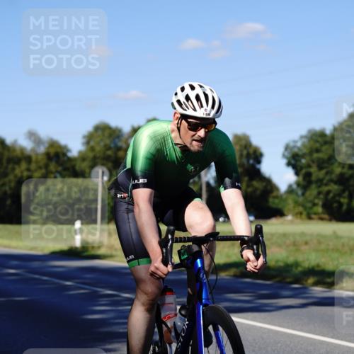07.09.2025 - 19. Norderstedt Triathlon Michael Burmester http://msf.ph/oto/8841814 07.09.2025 15:33:55 Radfahren 914, 933, 1494, 1498, 1527, 1533 meine-sportfotos.de