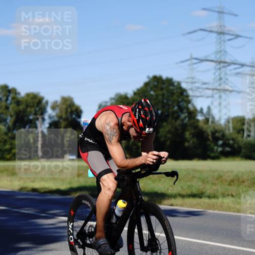 07.09.2025 - 19. Norderstedt Triathlon Michael Burmester http://msf.ph/oto/8841850 07.09.2025 15:34:55 Radfahren 1429 meine-sportfotos.de
