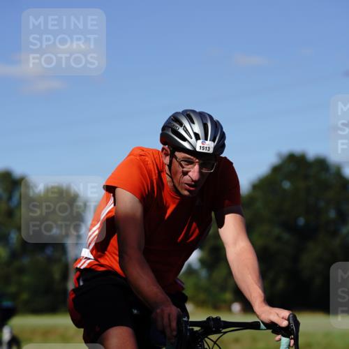 07.09.2025 - 19. Norderstedt Triathlon Michael Burmester http://msf.ph/oto/8841853 07.09.2025 15:34:59 Radfahren 421, 1458, 1513 meine-sportfotos.de