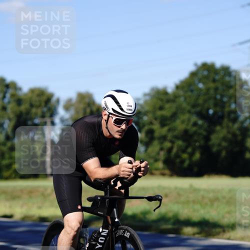07.09.2025 - 19. Norderstedt Triathlon Michael Burmester http://msf.ph/oto/8841856 07.09.2025 15:35:03 Radfahren 939, 1458 meine-sportfotos.de