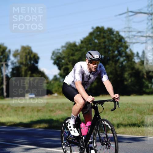 07.09.2025 - 19. Norderstedt Triathlon Michael Burmester http://msf.ph/oto/8841862 07.09.2025 15:35:20 Radfahren 386, 915, 943 meine-sportfotos.de