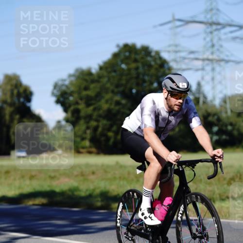 07.09.2025 - 19. Norderstedt Triathlon Michael Burmester http://msf.ph/oto/8841864 07.09.2025 15:35:20 Radfahren 386, 915, 943 meine-sportfotos.de