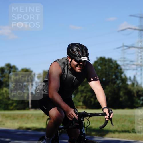 07.09.2025 - 19. Norderstedt Triathlon Michael Burmester http://msf.ph/oto/8841874 07.09.2025 15:35:35 Radfahren 1544 meine-sportfotos.de