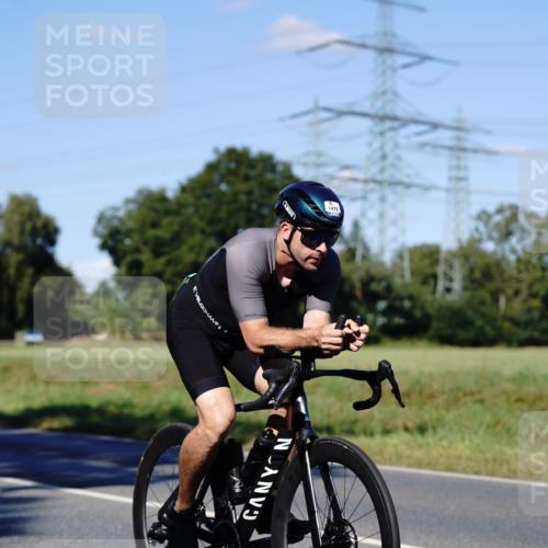 07.09.2025 - 19. Norderstedt Triathlon Michael Burmester http://msf.ph/oto/8841890 07.09.2025 15:35:59 Radfahren 387, 1472 meine-sportfotos.de