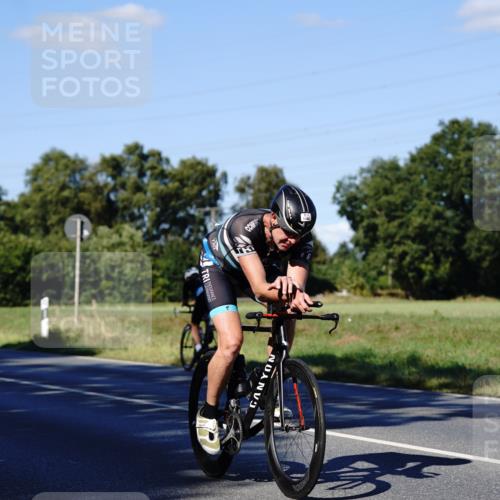 07.09.2025 - 19. Norderstedt Triathlon Michael Burmester http://msf.ph/oto/8841906 07.09.2025 15:36:19 Radfahren 935, 1484 meine-sportfotos.de